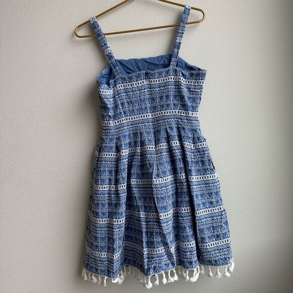 Vince Camuto Blue White Embroidered Tassel Eyelet Summer Resort Size 8 / Medium - Picture 6 of 10